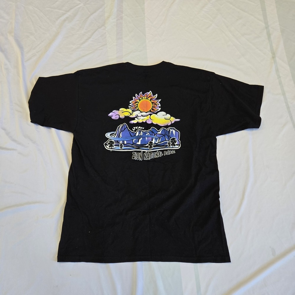 Retro Zion National Park Shirt Vintage Hiking and Camping T-Shirt Mens Sz XL New - Picture 4 of 6
